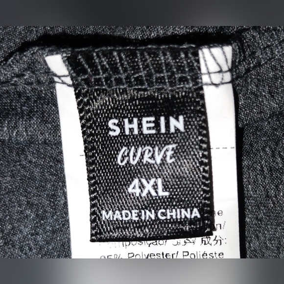 ✨NWOT✨ Grey Crisscross Front Tee - Picture 4 of 6